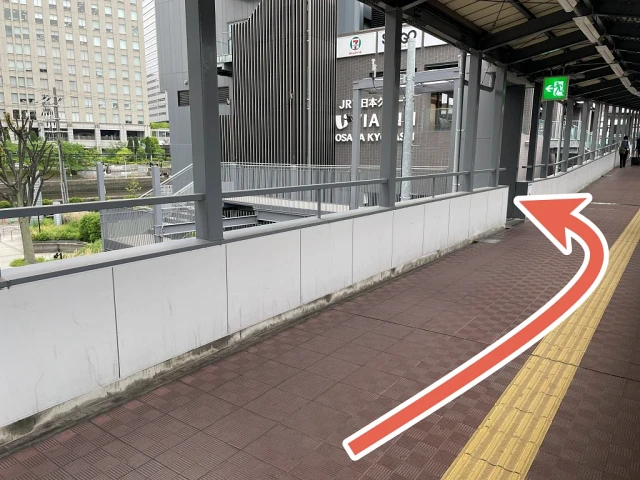 京橋教室へのルート02_京橋駅西口からの通路